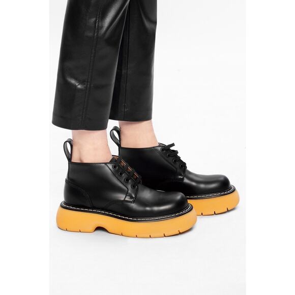 Bottega Veneta Swell Black Leather Rubber Lug Sole Lace Up Tie Ankle Boots 38 - Picture 5 of 12